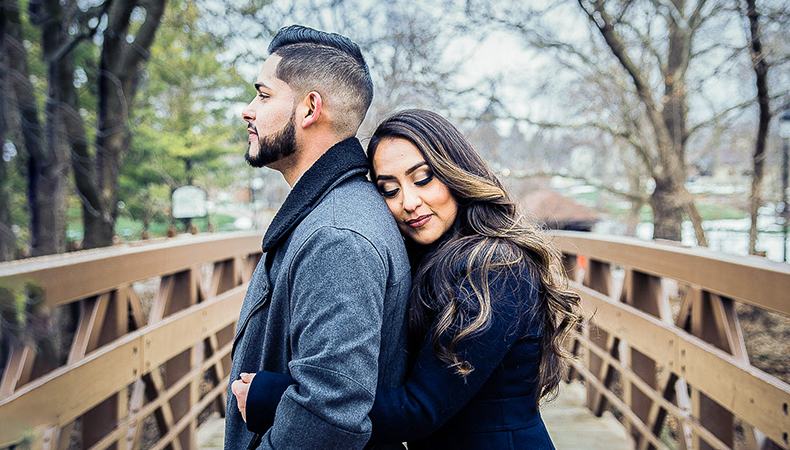 25 Non-Cheesy Poses for your Engagement Shoot