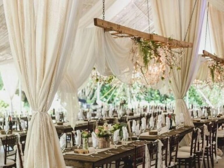 30 Best Decor Ideas for Your Wedding Venue - Happy Wedding App