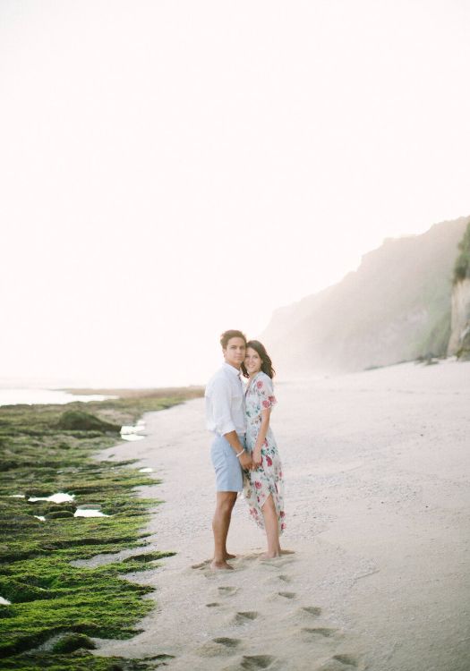 10 Dresses to Wear for Family Beach Photos | Vacation Family Photo Style