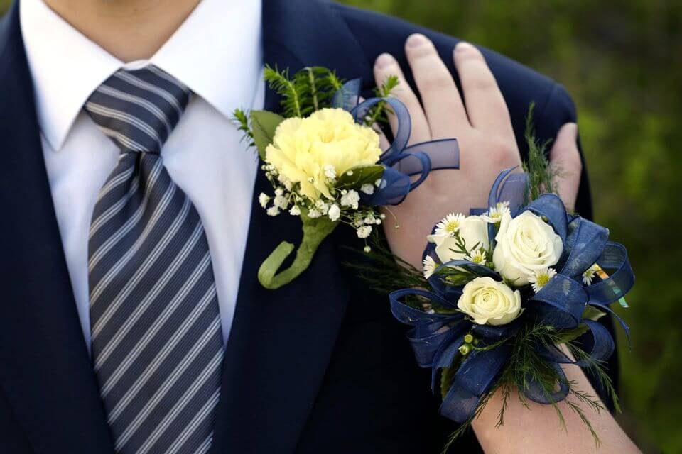 Wedding Corsage Etiquette For The Special Day