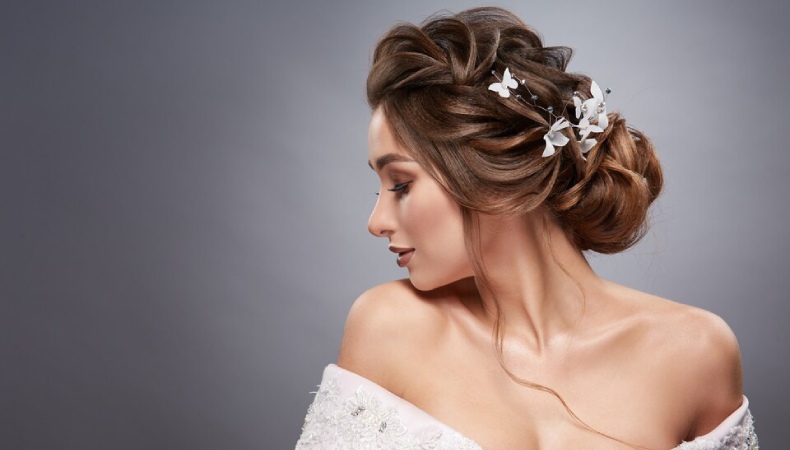 Easy Wedding Hairstyles For Bride' Sisters · Lilylou & You