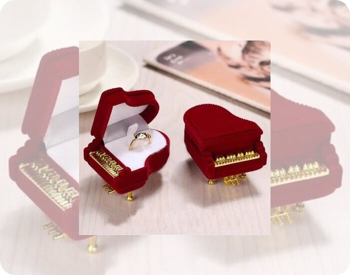 10 Engagement Ring Holder Guaranteed to Make Them Say Yes!
