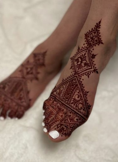 Jewelry Style Feet Mehndi Design