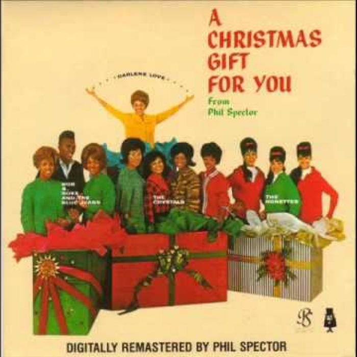 I Saw Mommy Kissing Santa Claus - The Ronettes